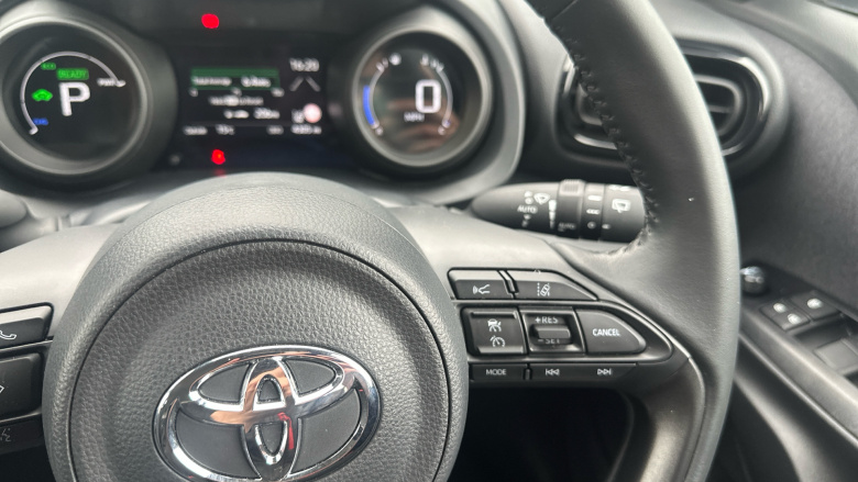 Toyota Yaris Cross 1.5 Hybrid Icon 5dr CVT Hybrid Estate